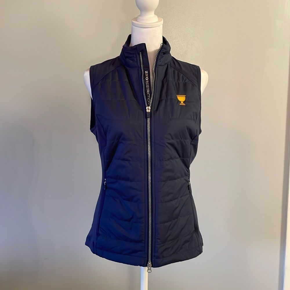 [Zero Restriction] “Storm Tess” Down Vest  - Size Small